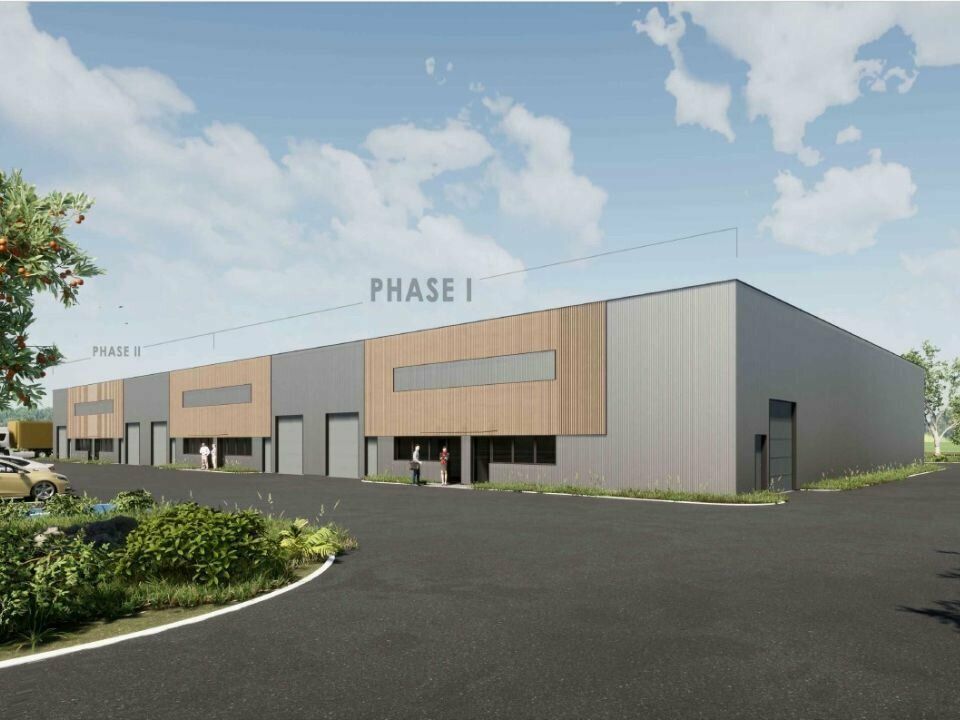 Location local d''activites 2400 m² divisibles à partir de 200 m²