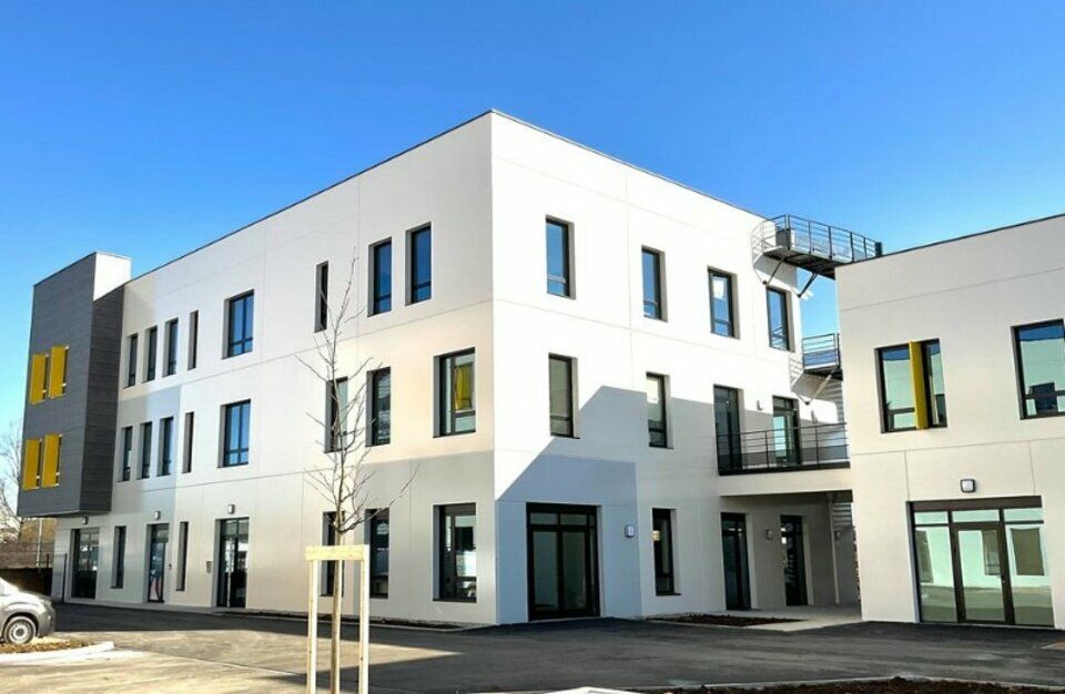 Vente bureaux 109.3 m² non divisibles