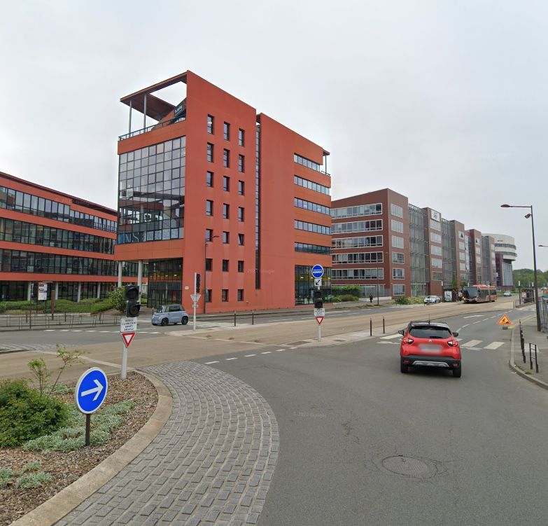 Vente bureaux 245 m² à Le Mans