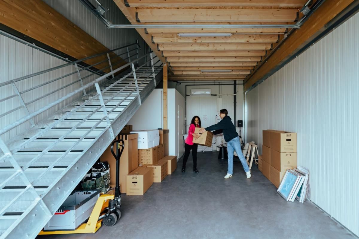 Location entrepôts 96 m² non divisibles