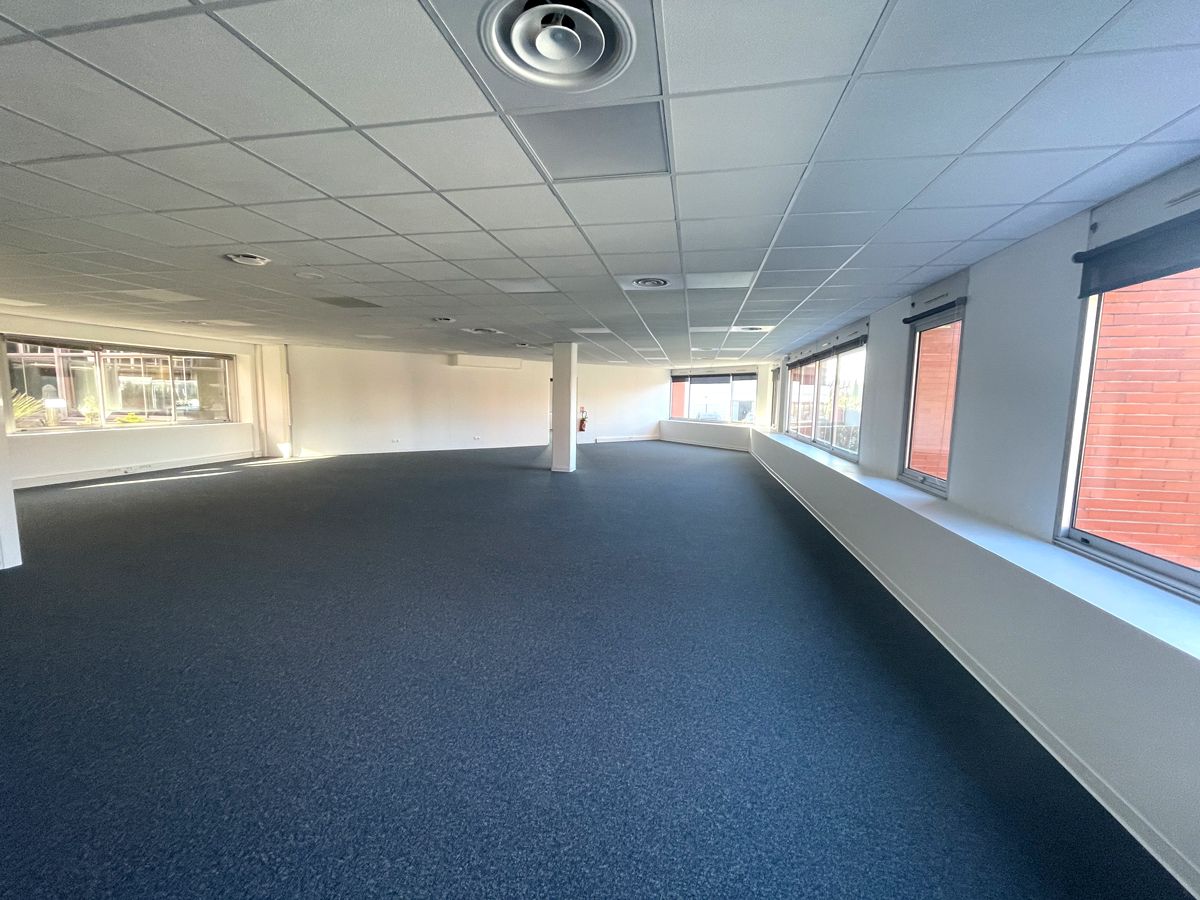 Location bureaux 93.00 m² à LABEGE