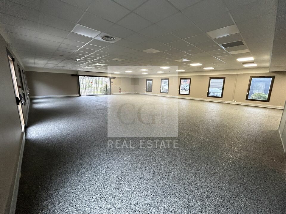 À LOUER – BUREAUX / LOCAL COMMERCIAL DE 292 m² – TASSIN LA DEMI-LUNE