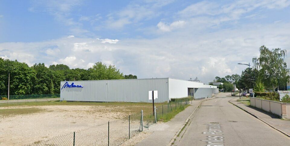 Location local commercial 1140 m² non divisibles