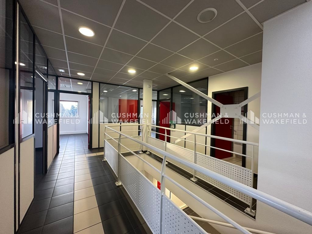 Vente bureaux 361 m² divisibles à partir de 177 m²