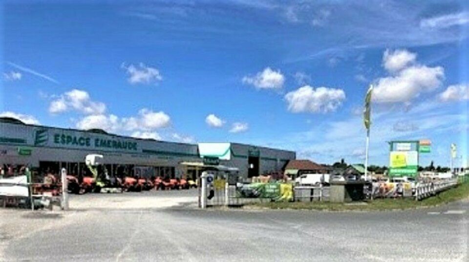 Vente local d''activites 5000 m² non divisibles