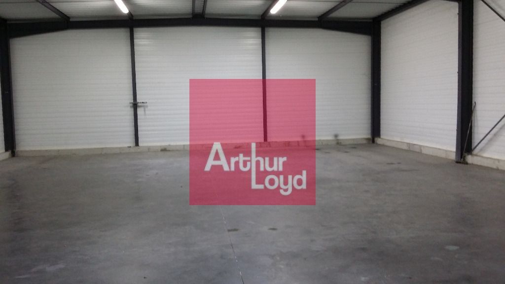 Location local d''activites 230 m² non divisibles