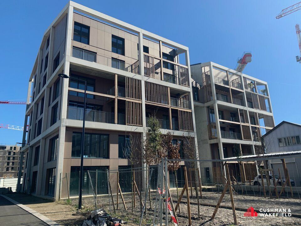 Vente bureaux 443 m² divisibles à partir de 71 m²