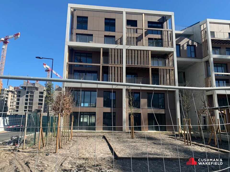 BORDEAUX BRAZZA BUREAUX NEUFS À VENDRE 