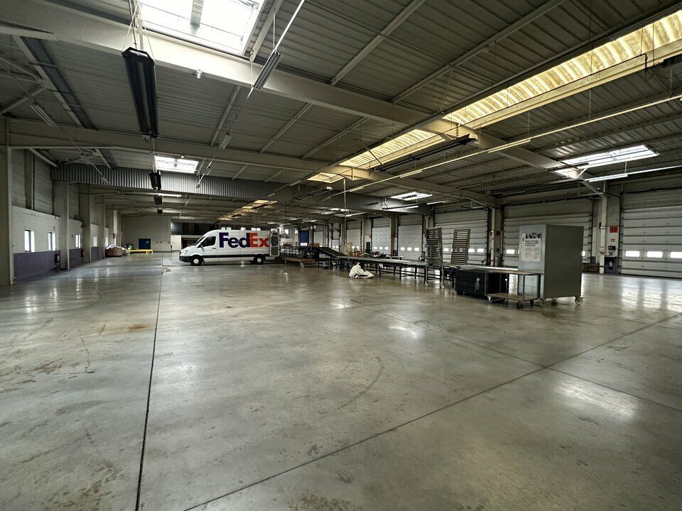 3000 m² pour ce entrepot en location à Souffelweyersheim