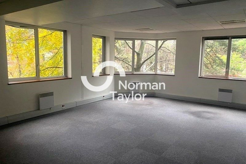 Location bureaux 327 m² non divisibles