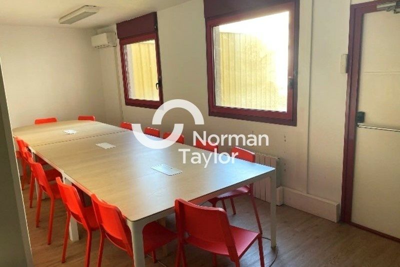 Location bureaux 126 m² non divisibles