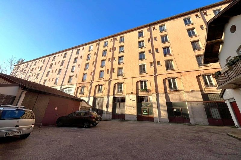 LYON 5 - 511 m² à louer 