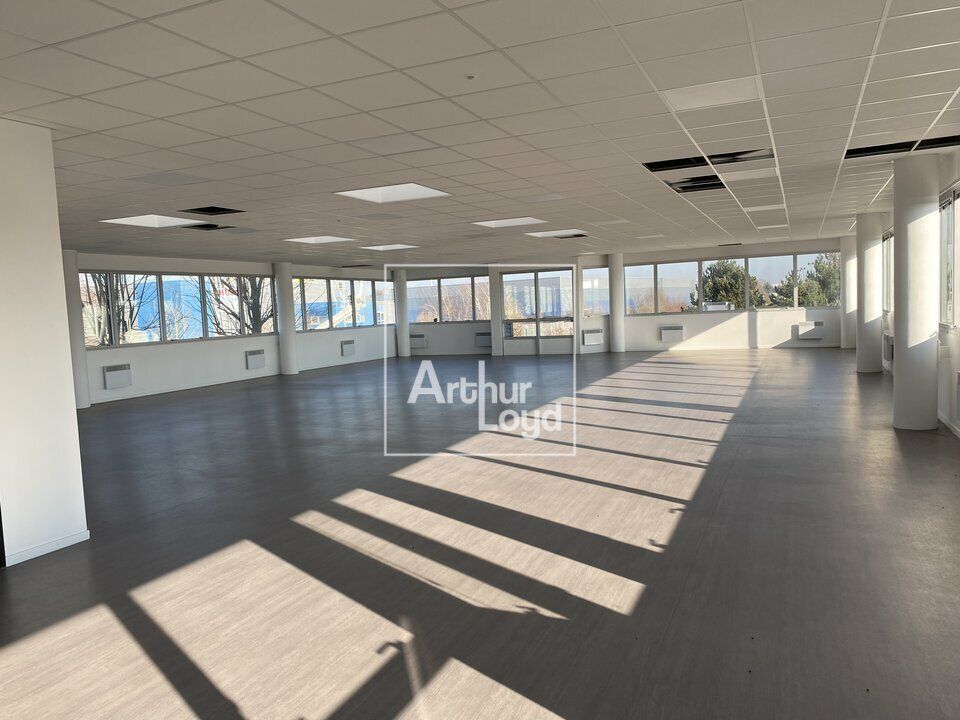 LOCAL MIXTE  A LOUER TIGERY