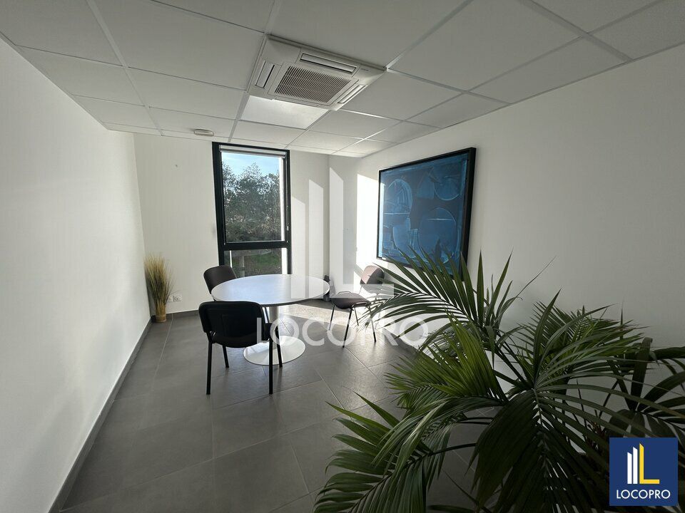 BUREAUX A VENDRE - 129 M2 - NICE SAINT ISIDORE
