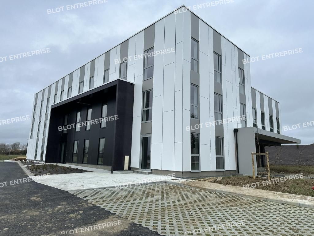 Location bureaux 86 m² non divisibles