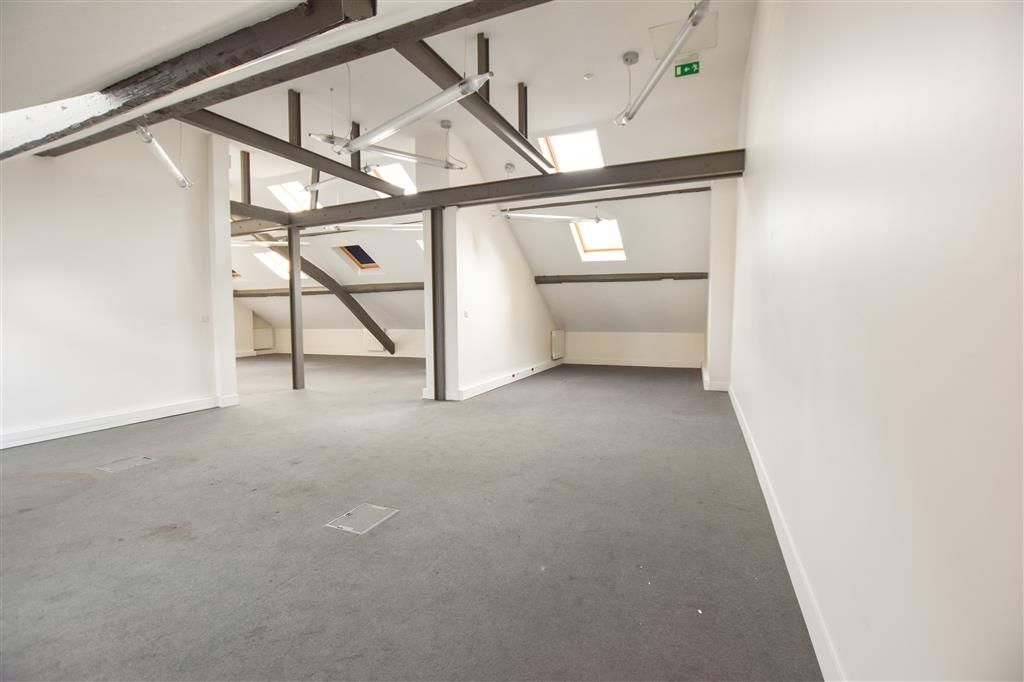 Location Bureaux 186 m² non divisibles