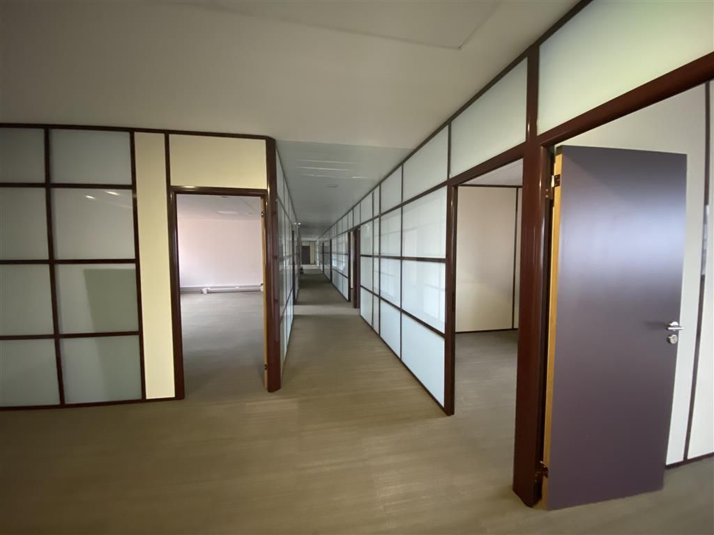 Vente bureaux 403 m² non divisibles
