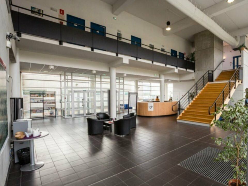 Bureaux de 165 m² à louer proche de Sochaux (25)