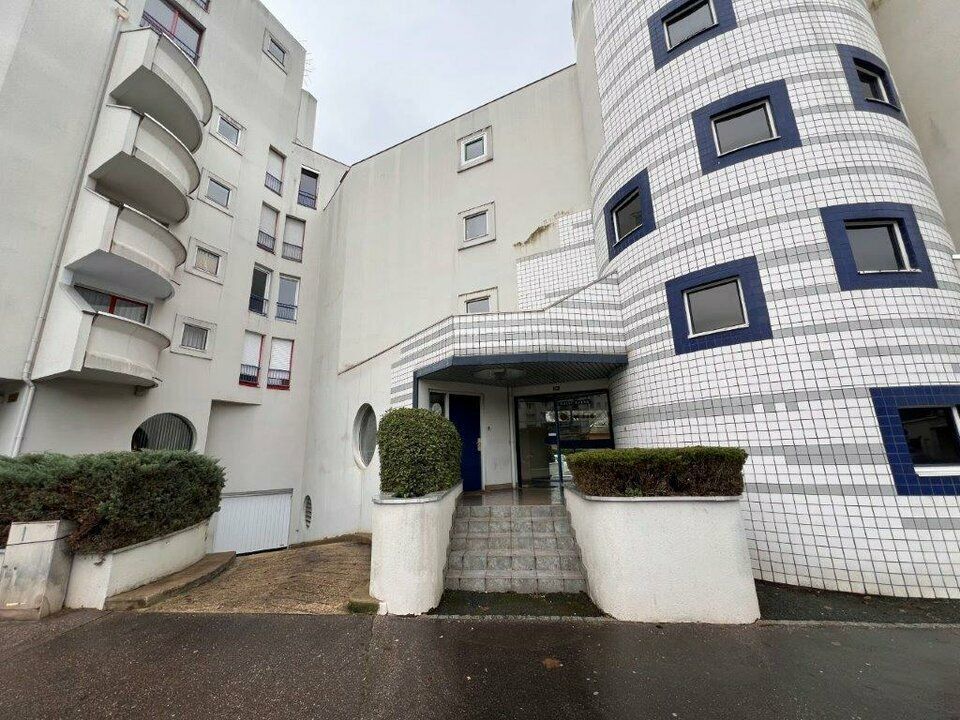 Vente bureaux 330 m² non divisibles