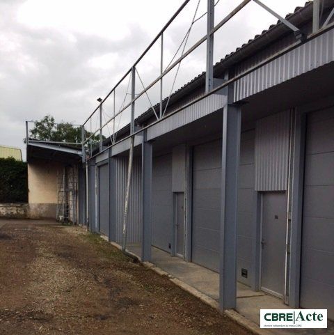 Location local d''activites 130 m² divisibles à partir de 60 m²