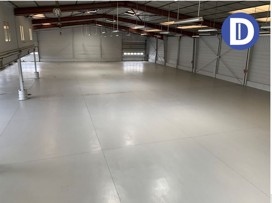 Location activites 1310.00 m² non divisibles