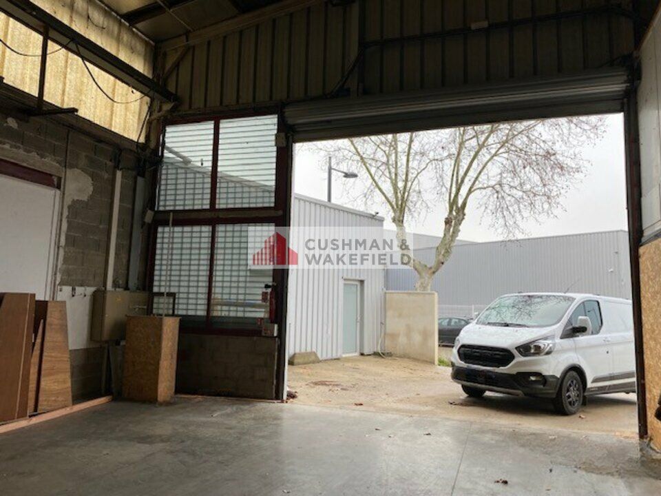 SAINT ANDRE DE SANGONIS - LOCAL D'ACTIVIE A LOUER