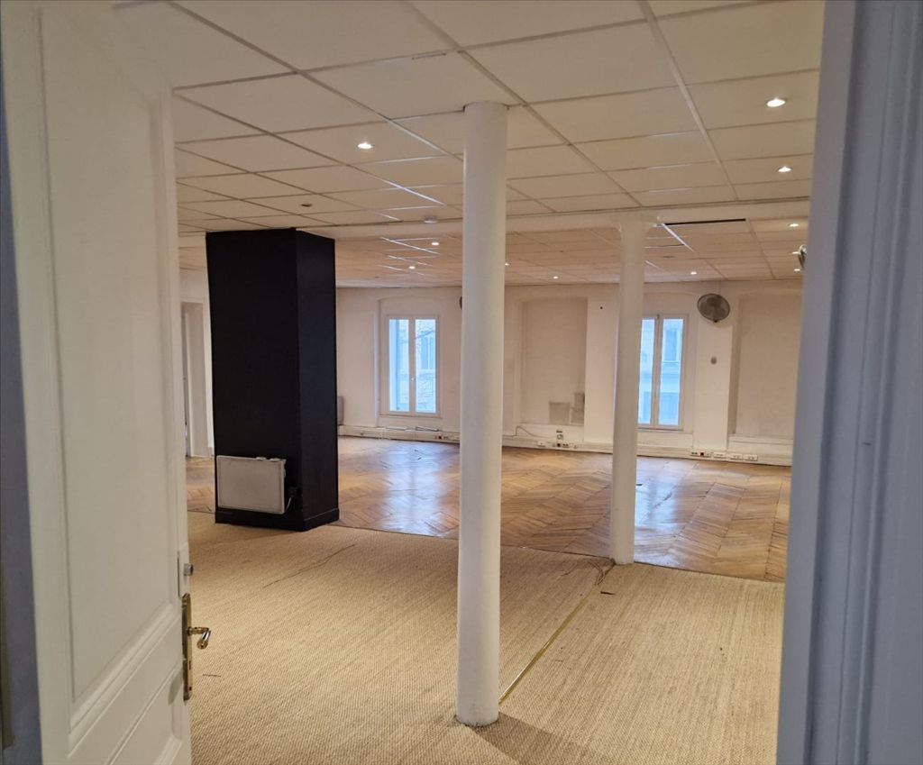 Location Bureaux 164 m² non divisibles