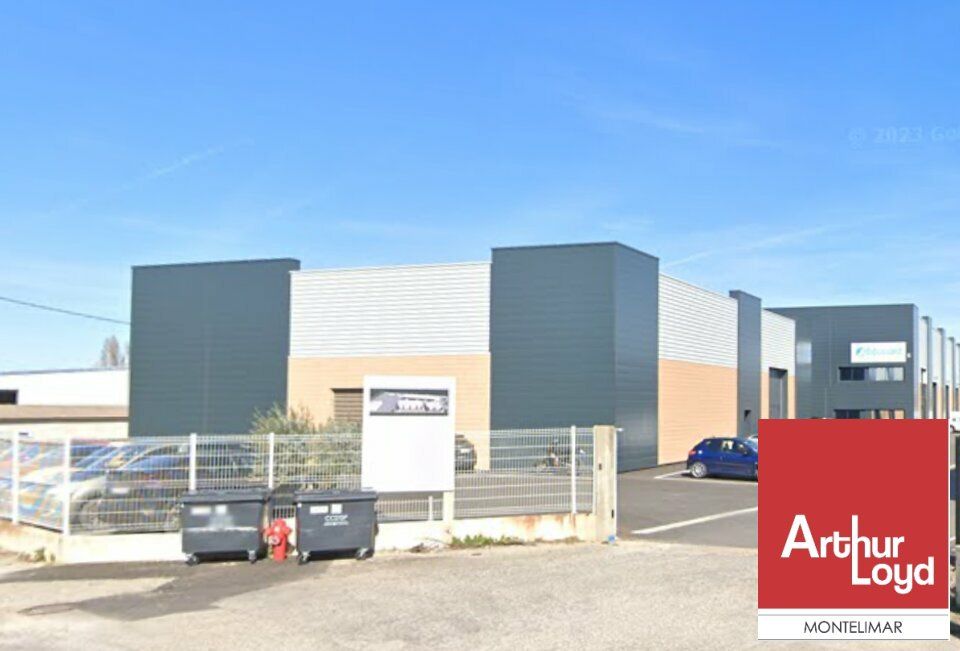 Vente local d''activites 1860 m² non divisibles