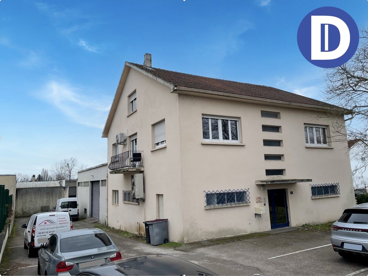 Location activites 425.00 m² non divisibles