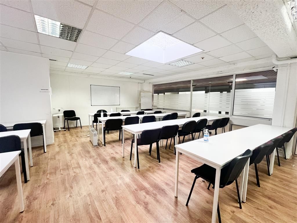 Location Bureaux 212 m² non divisibles