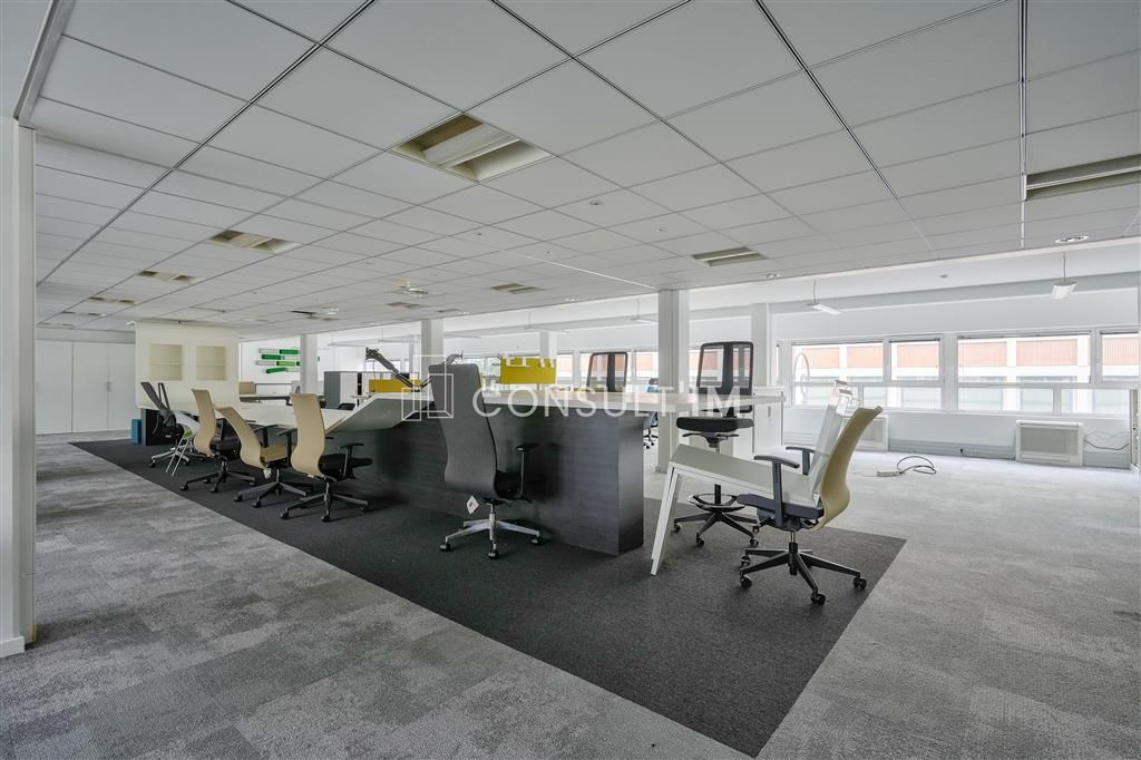 Vente bureaux 3296 m² divisibles à partir de 1505 m²