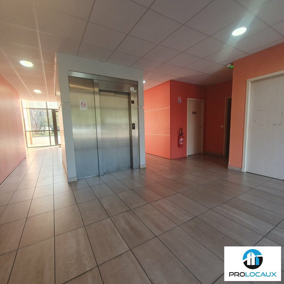 Vente bureaux 125 m² non divisibles