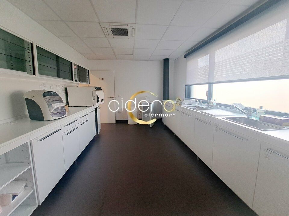 A vendre bureaux environ 130m² dans Maison de Santé en ZFU 