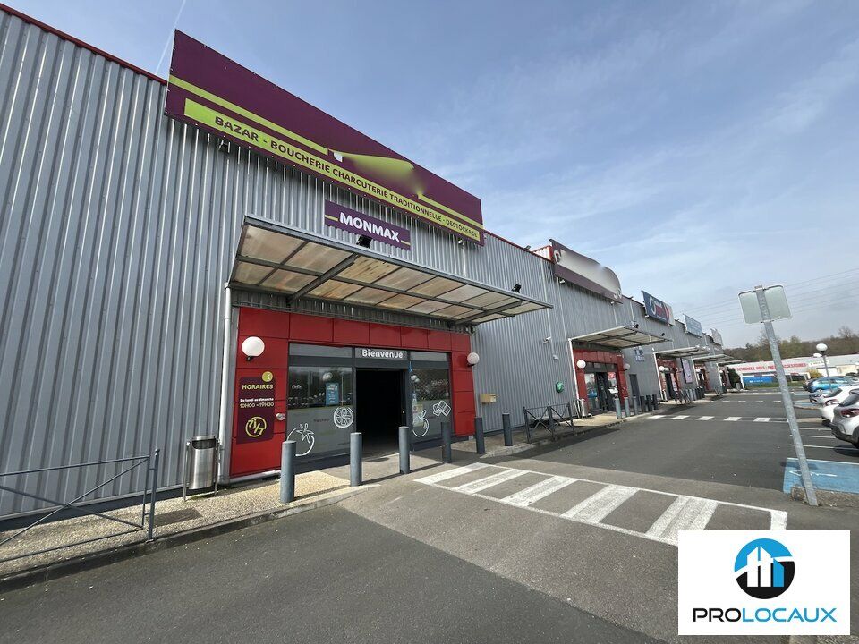 Location local commercial 1200 m² non divisibles