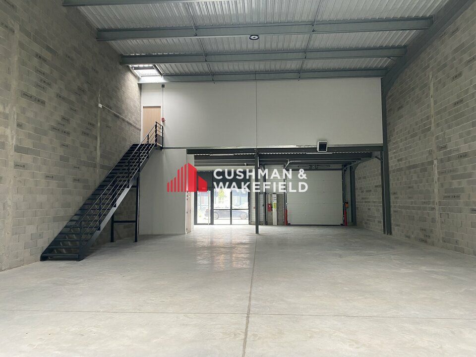Location activité/entrepôt - 378 m²