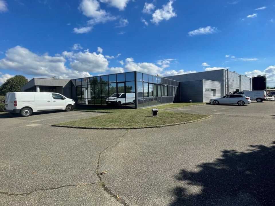 Vente entrepot 2841 m² non divisibles