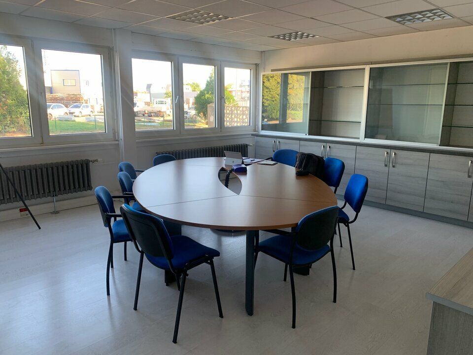 Location bureaux 400 m² non divisibles