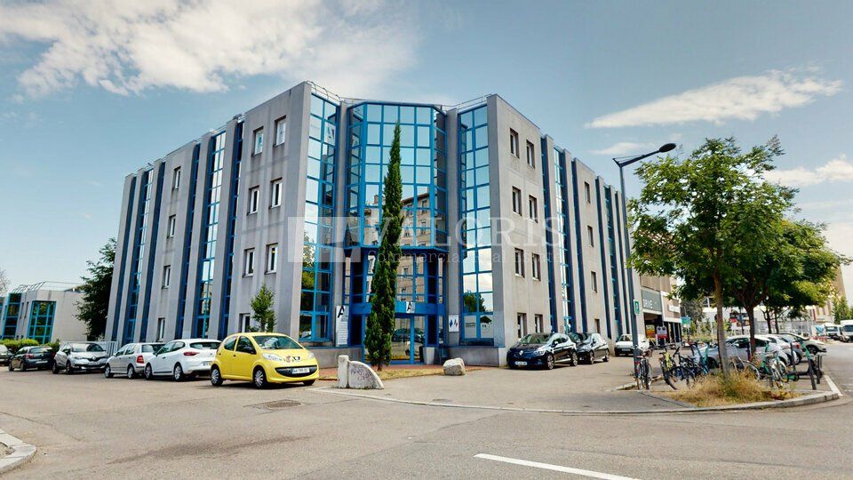 Location bureaux 344.94 m² divisibles à partir de 173.03 m²