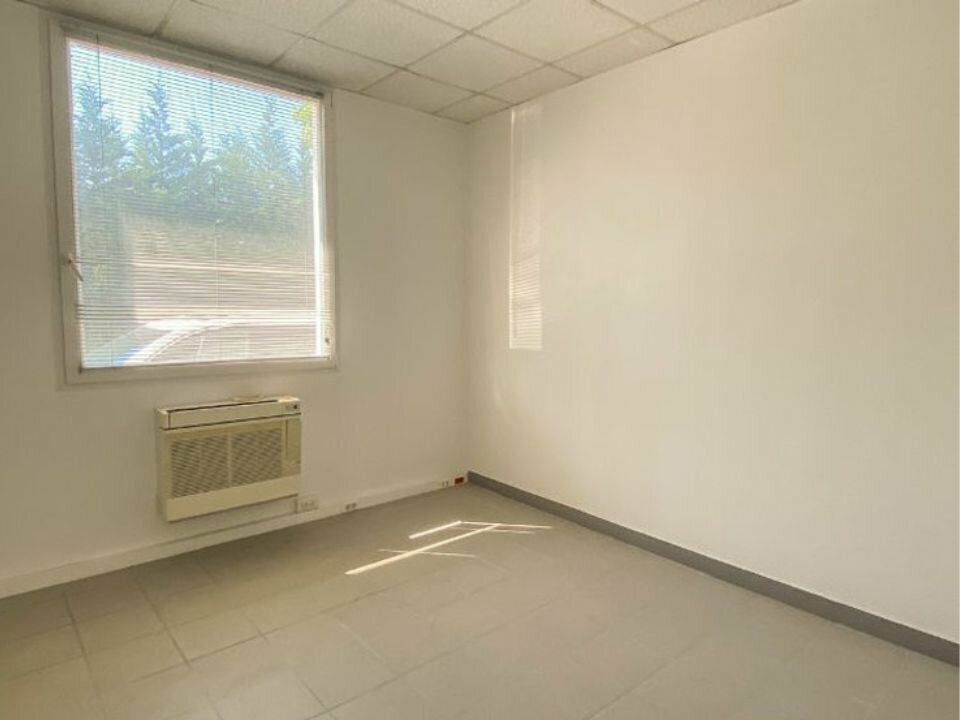 Bureaux de 60m² à louer à Brive (19)