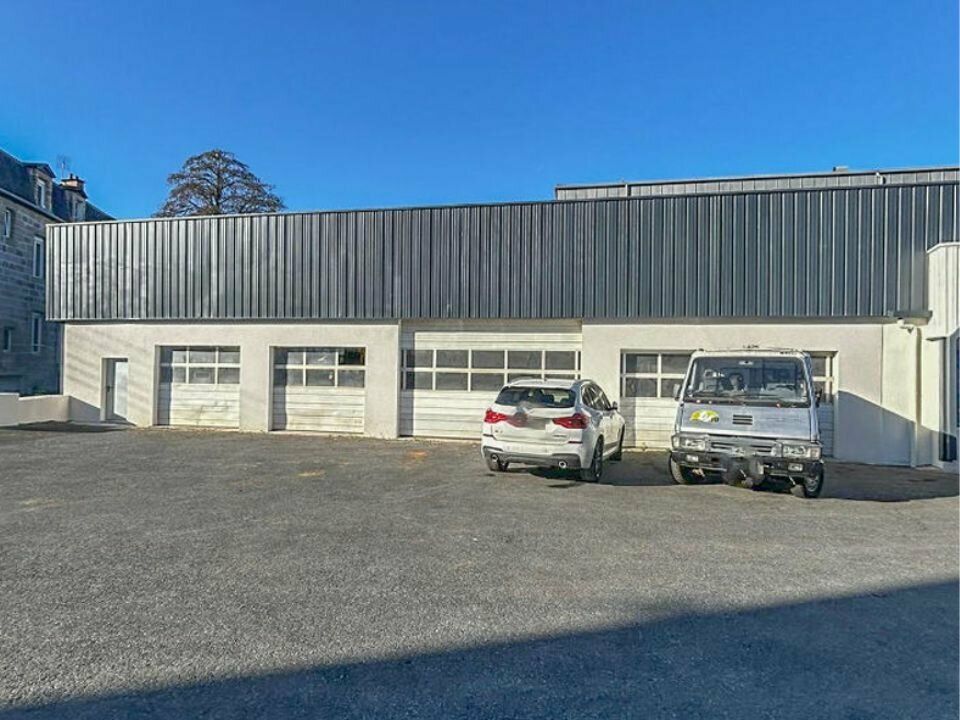 Location local d''activites 265 m² non divisibles