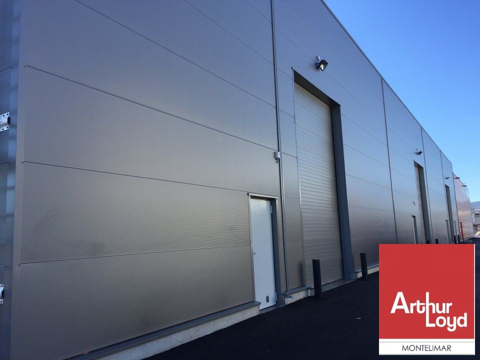 Location local d''activites 200 m² non divisibles