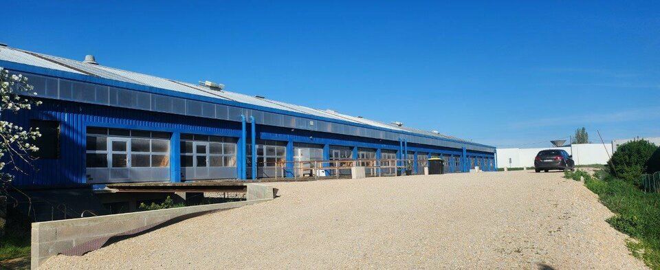 Location local d''activites 170 m² non divisibles