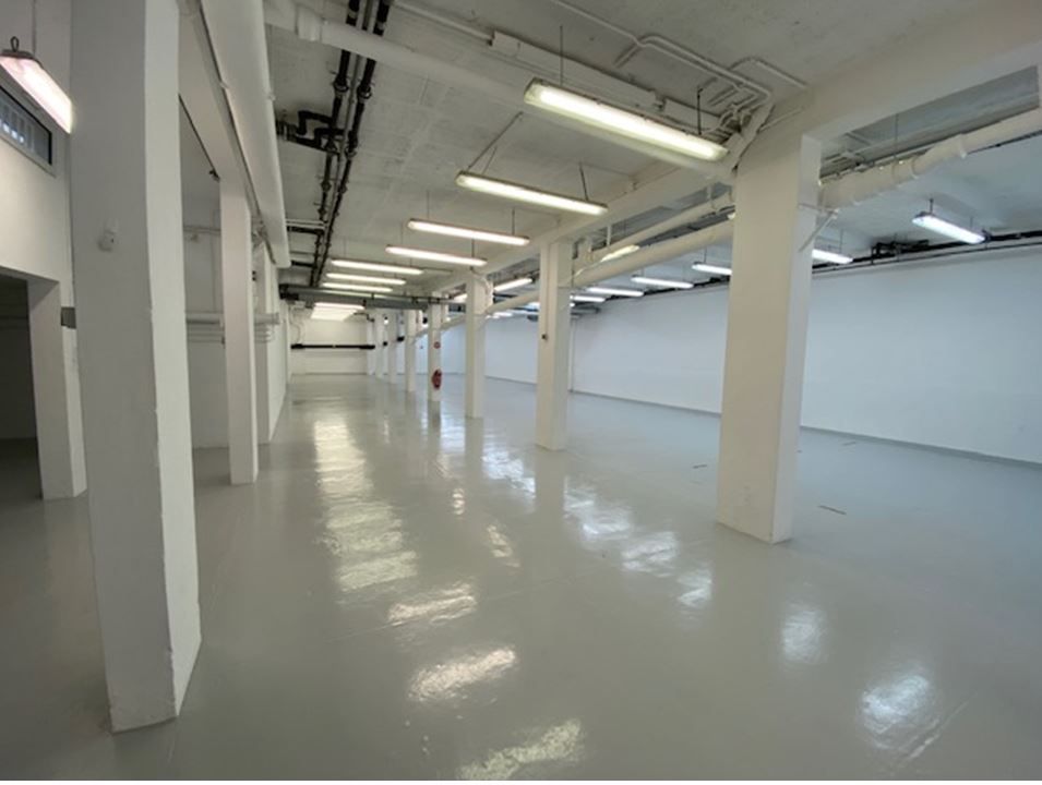 Location entrepôts 462 m² non divisibles