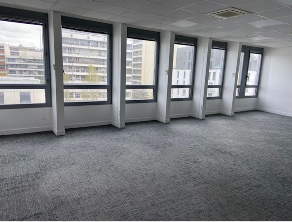 Location Bureaux 241 m² non divisibles