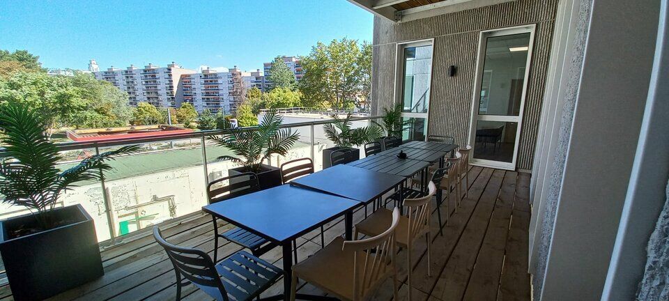 Location bureaux 100 m² divisibles à partir de 13 m²