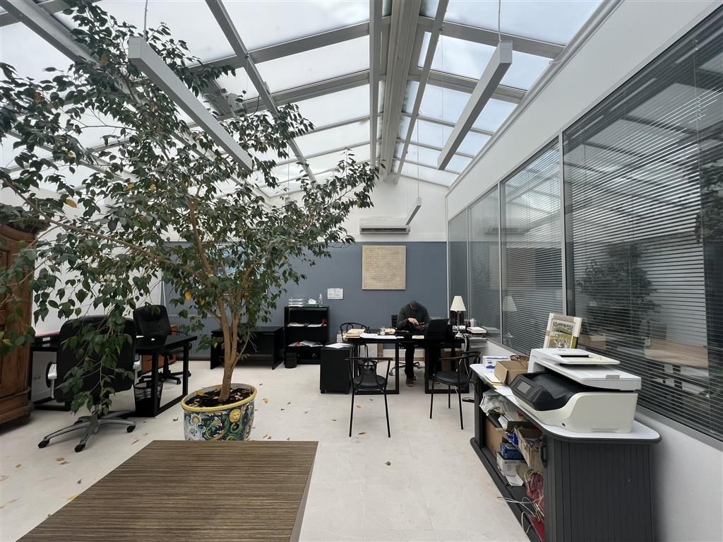 Location Bureaux 88 m² non divisibles