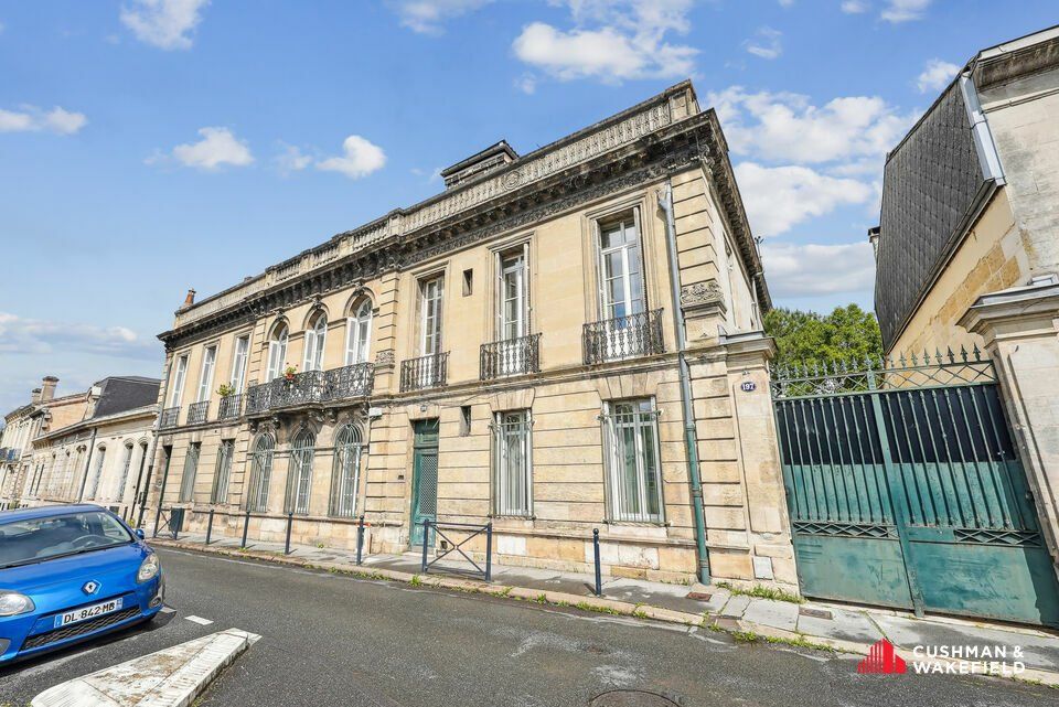 Bureaux à vendre, 240 m² rue du Tondu à Bordeaux