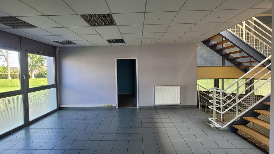 A LOUER OU A VENDRE - BUREAUX ATYPIQUES INDEPENDANTS AUX PORTES DE ROUEN.