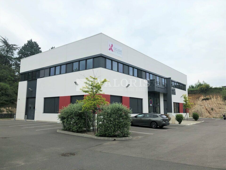 VALORIS REAL ESTATE vous propose à la location des surfaces de bureaux à Dardilly au sein d'un immeuble moderne. 