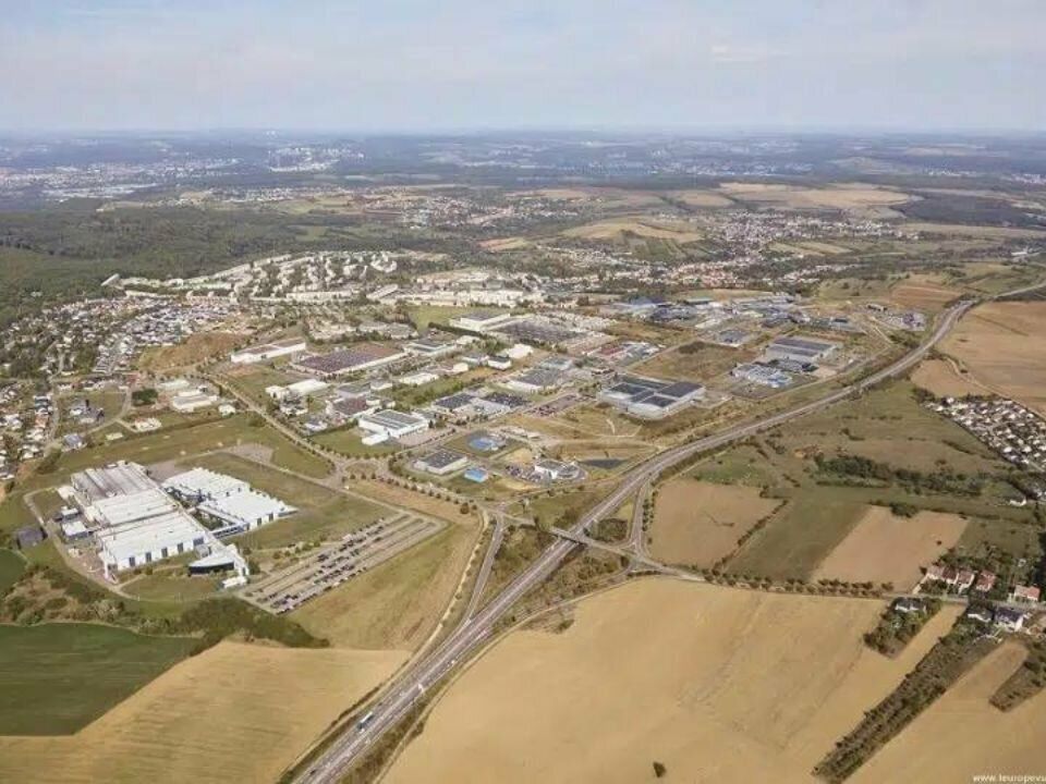 Vente terrain 28000 m² divisibles à partir de 15000 m²